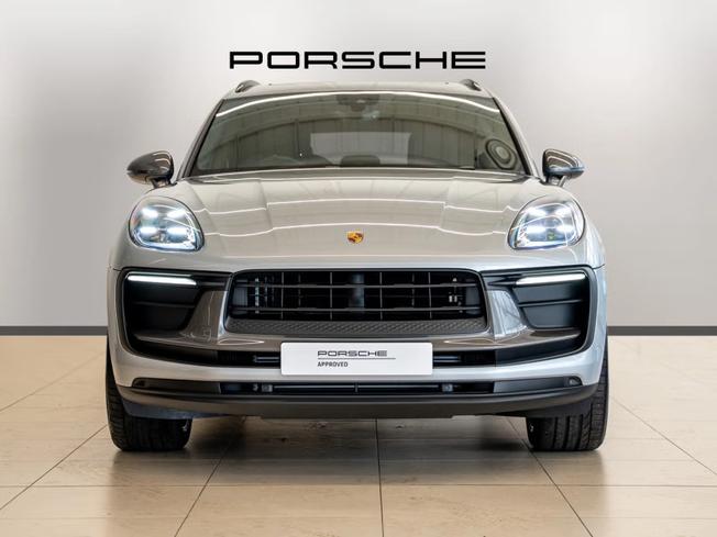 PORSCHE Macan Photo 6