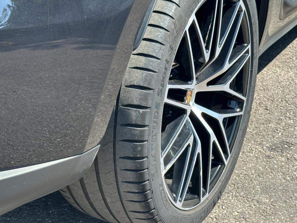 Used Porsche Macan RO22EWX 17