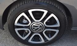 Volkswagen UP Photo 37