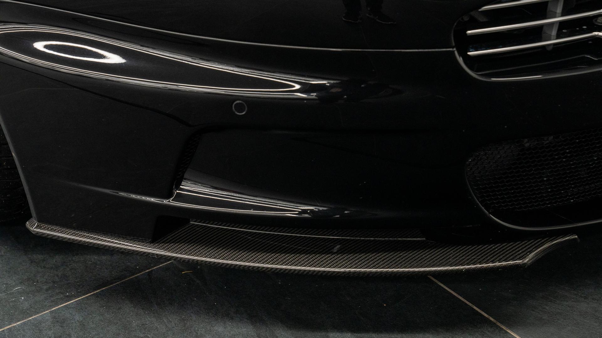 Aston Martin DBS Photo 5a0576c7-cfc3-47ef-894c-3f4723ab2fe2.jpg