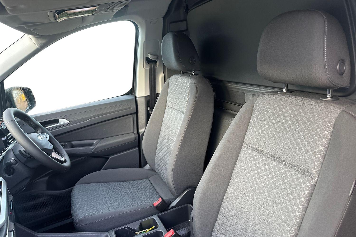 Ford TRANSIT CONNECT Photo 10