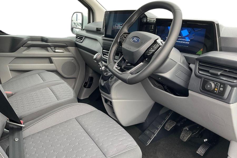 Ford TRANSIT CUSTOM Photo 5a110311-e560-4239-8589-af8964d88ca3.jpg
