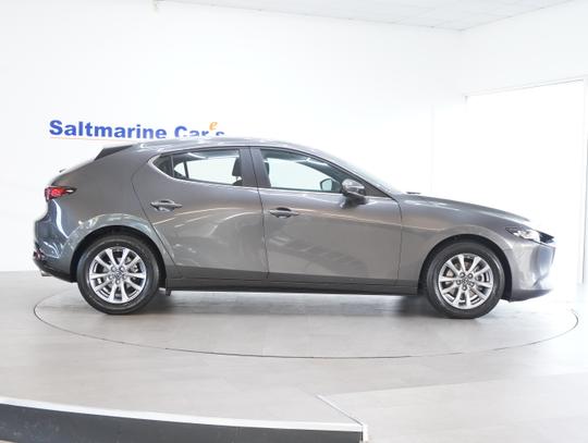 Mazda 3 Photo 5a15b08e-5e84-4e02-9c7a-ea2f112bf475.jpg