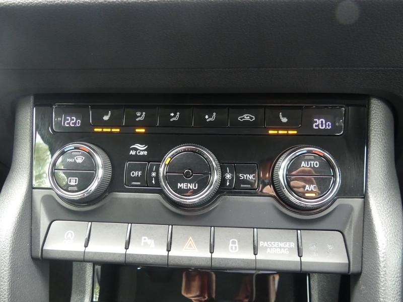 Skoda Karoq Photo 5a1b2a22-b2ed-4a13-84b3-cc0f7136ff8b.jpg