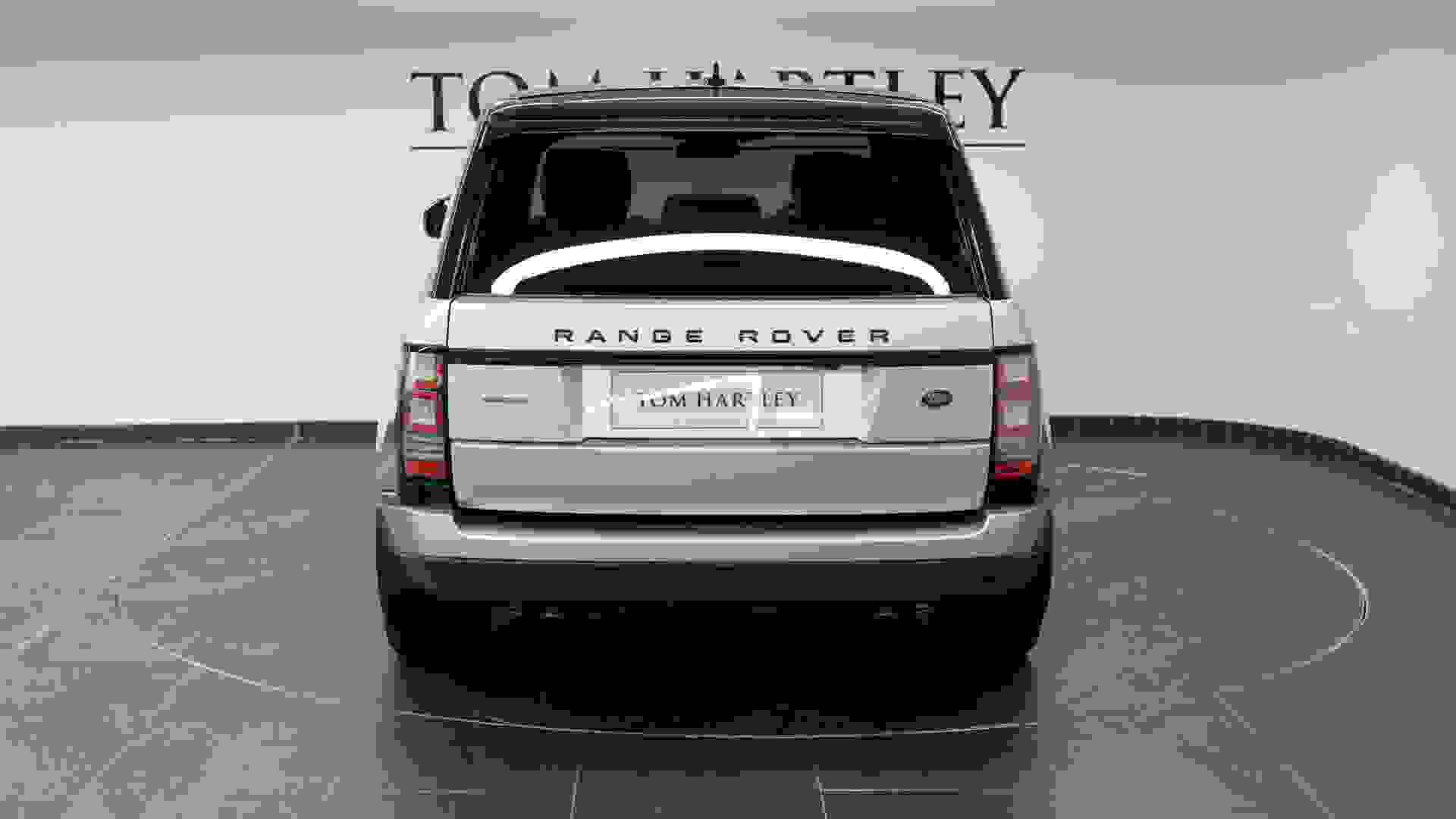 Land Rover RANGE ROVER Photo 5a467bf0-812d-41a4-968c-af076979707f.jpg