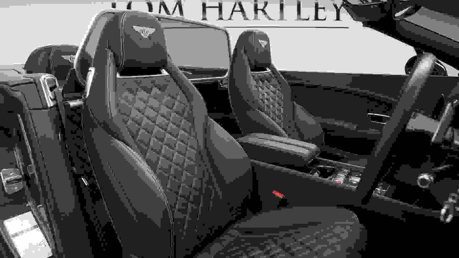 Bentley CONTINENTAL Photo 5a4a62ae-3582-4c47-b215-416e4846bb4e.jpg