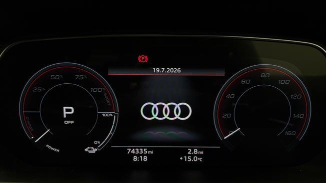 AUDI e-tron Photo 9