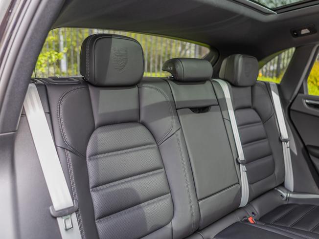 PORSCHE Macan Photo 9