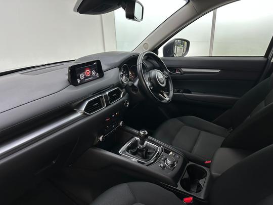 Mazda CX-5 Photo 5a6b16b9-601f-400c-a3a6-757bcabcdda8.jpg