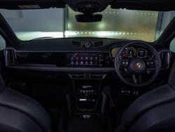 PORSCHE Cayenne Photo 2