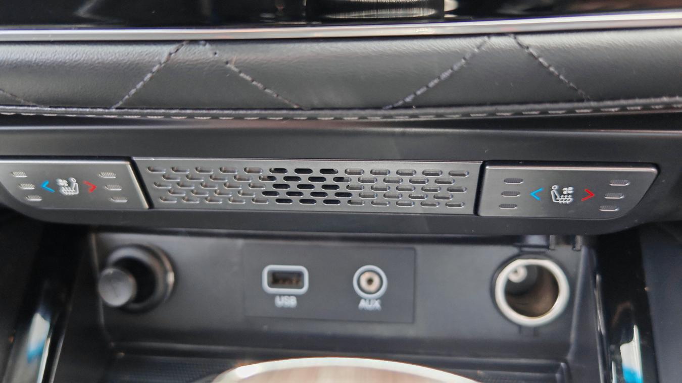 Used SsangYong Rexton AU67ZSO 39
