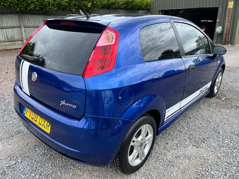 Used Fiat Punto FV08OXR 2