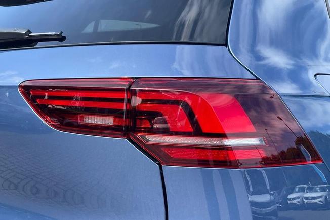 Volkswagen Golf Photo 13