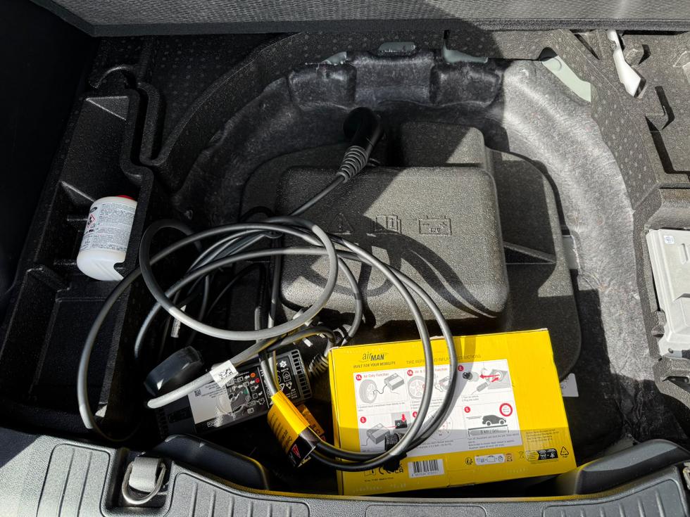 Ford Kuga Photo 5a8f4a57-a793-4048-9679-b46d87a8dddb.jpeg