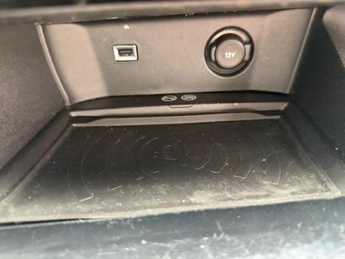 Peugeot 3008 Photo 5a9f57be-ce8f-48cb-a896-33ed393c4cc7.jpeg