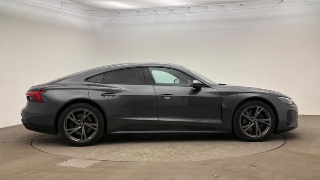 Audi e-tron GT Photo 4