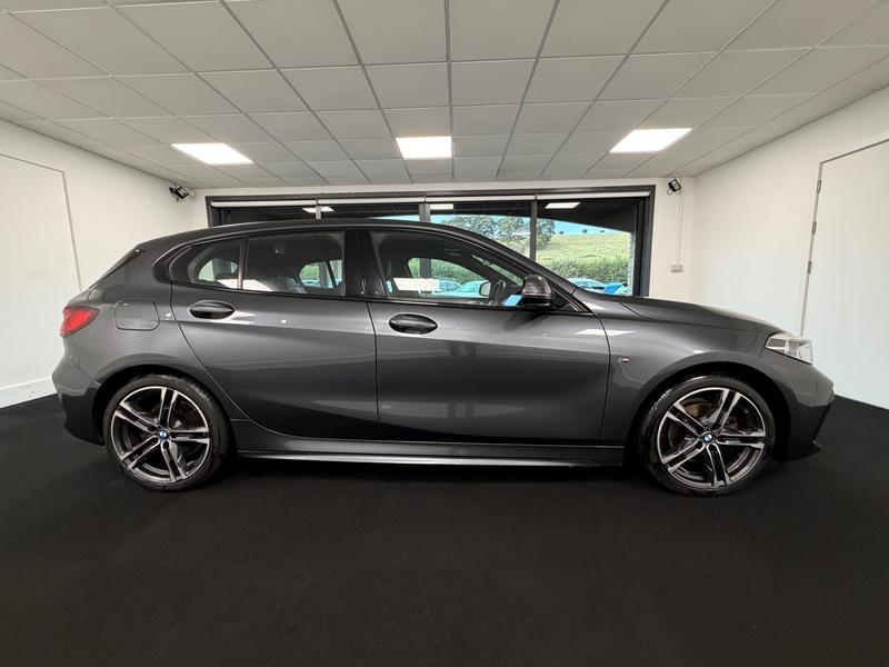 BMW 1 Series Photo 5ab45c6b-da24-42b7-8cb6-013964794b56.jpg