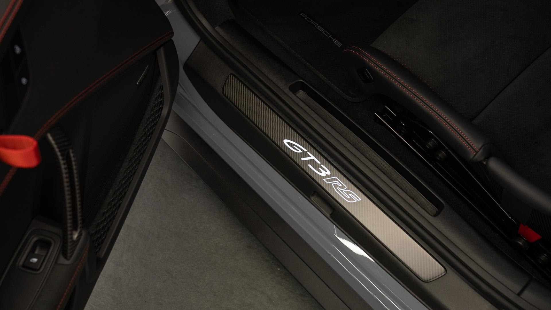 Porsche 911 Photo 5abaa98f-6113-479f-99e9-c9571e6d483b.jpg