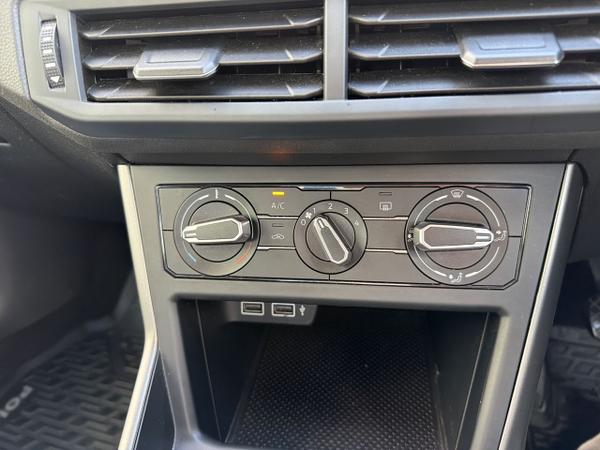 Volkswagen Polo Photo 17