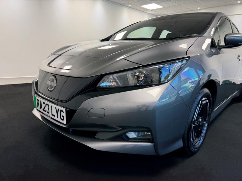 Nissan Leaf Photo 5ac2968b-28b1-4c82-a3ab-01575d8fedb2.jpg