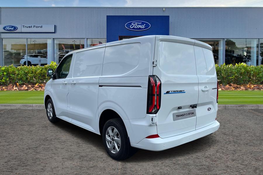 Ford E-TRANSIT CUSTOM Photo 5ad2bbb1-15ea-47a8-a9ac-d30547352ebb.jpg