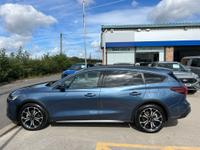 Ford Focus Photo 3