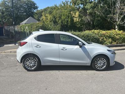 Mazda Mazda2 Photo 2
