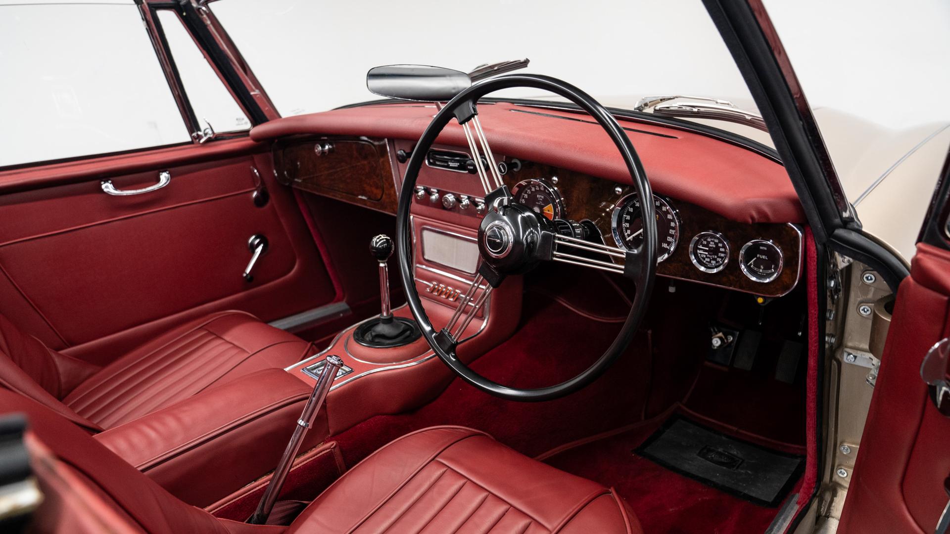 Austin Healey Photo 5af8fc57-483e-4127-a577-9331b549b10b.jpg