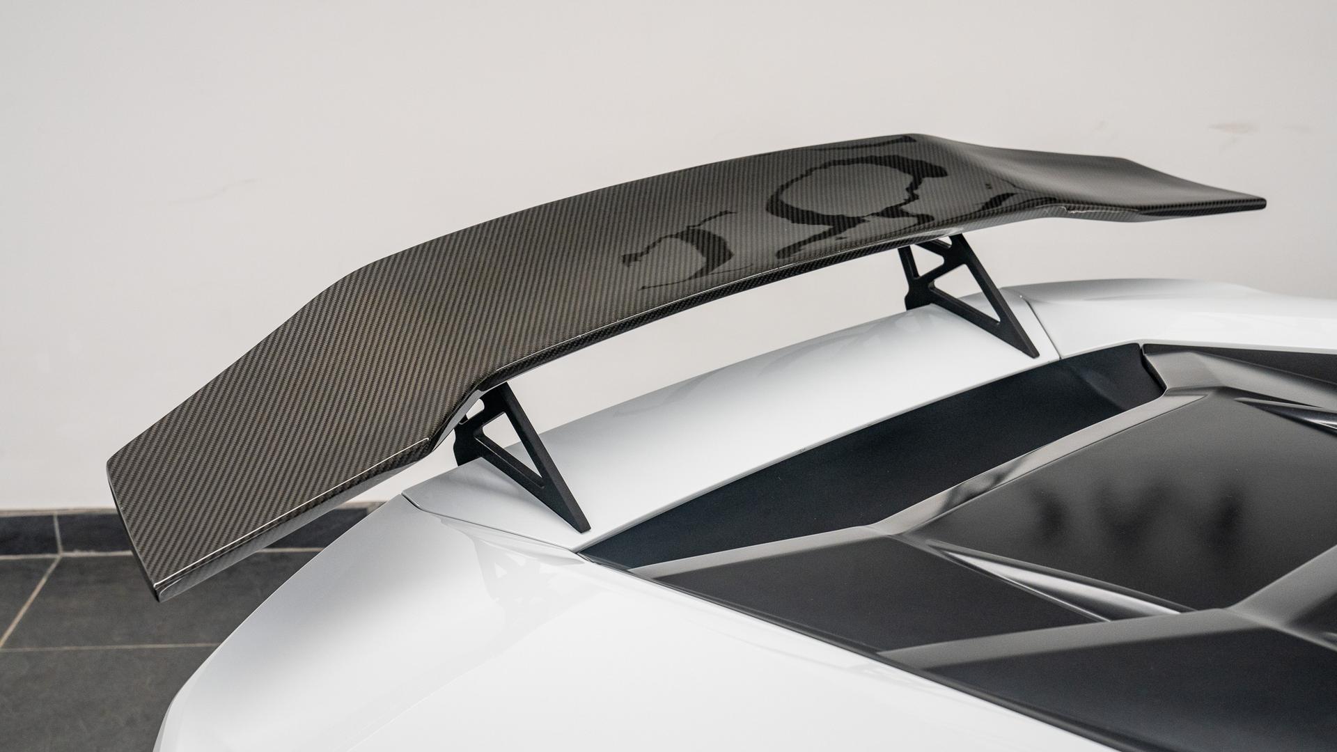 LAMBORGHINI Huracan Photo 5b0797d9-c660-4ea8-b870-f511fdc3fb8b.jpg