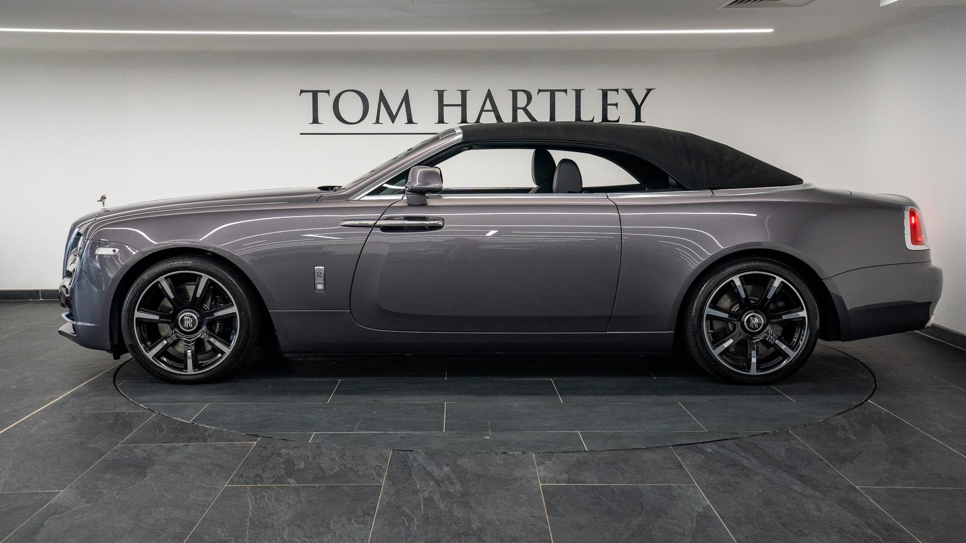 Rolls-Royce Dawn Photo 5b0b2d51-ed34-4891-a2d0-81f24308fc56.jpg