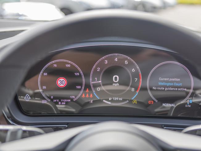 PORSCHE Cayenne Photo 21