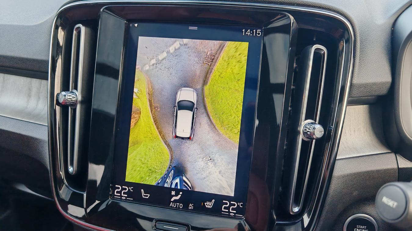 Used Volvo XC40 KX68ULD 30