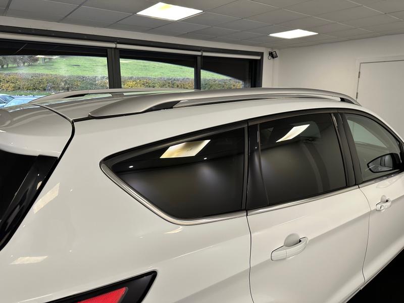 Ford Kuga Photo 5b2e8c81-ab1a-4434-9974-586da3631197.jpg