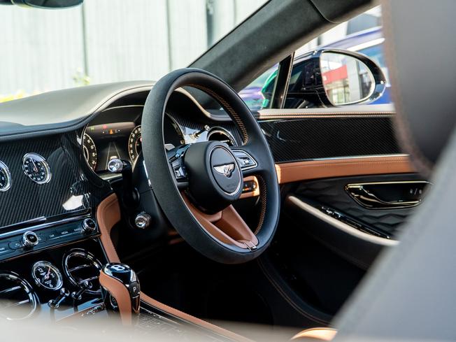 BENTLEY Continental GT Photo 12
