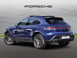 PORSCHE Macan Photo 2