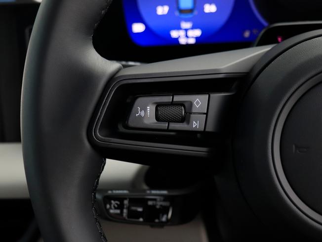 PORSCHE Macan Photo 21