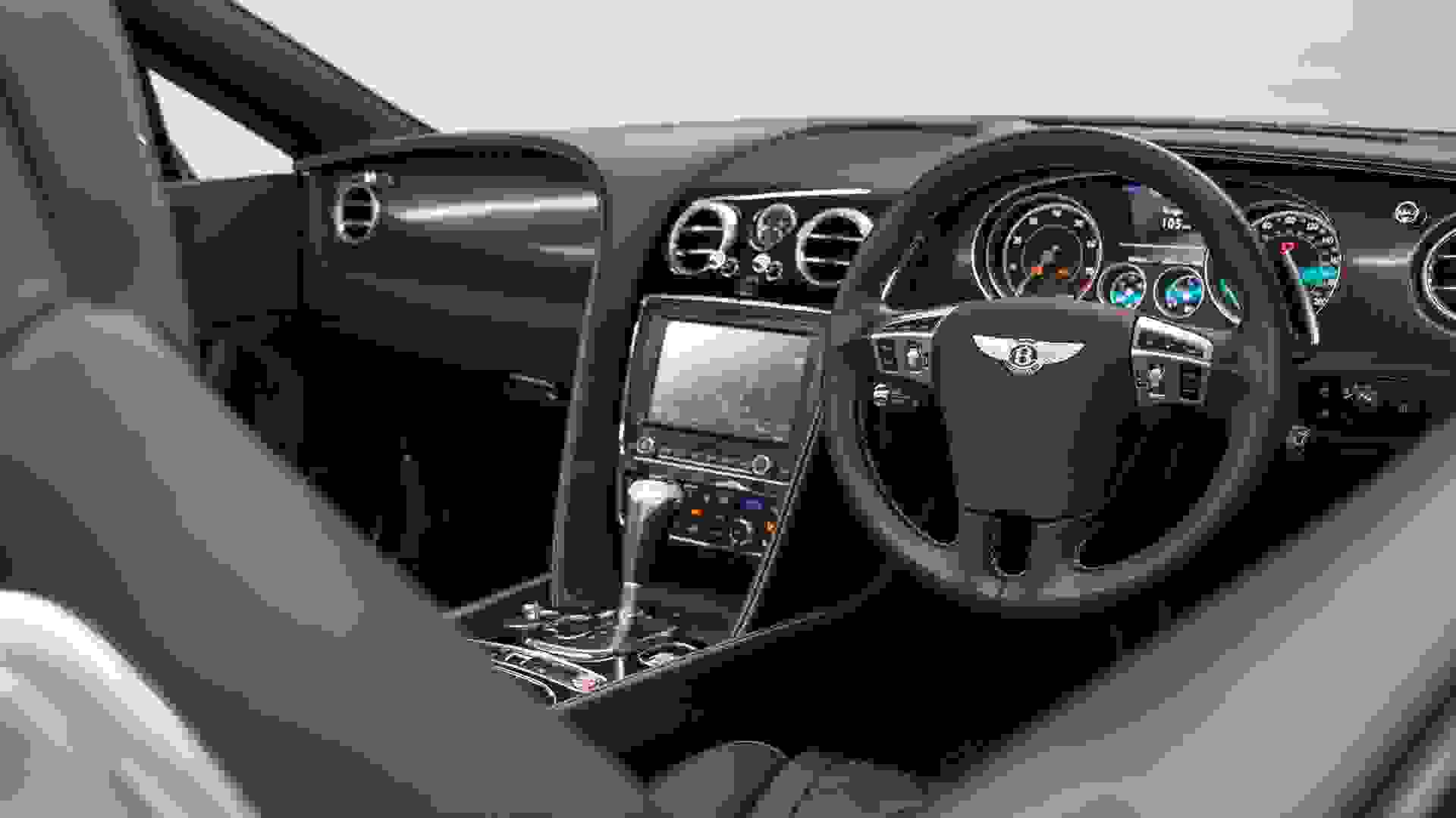 Bentley CONTINENTAL Photo 5b6024a2-595c-4630-b7b9-e33d0af81621.jpg