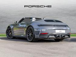 PORSCHE 911 Photo 2