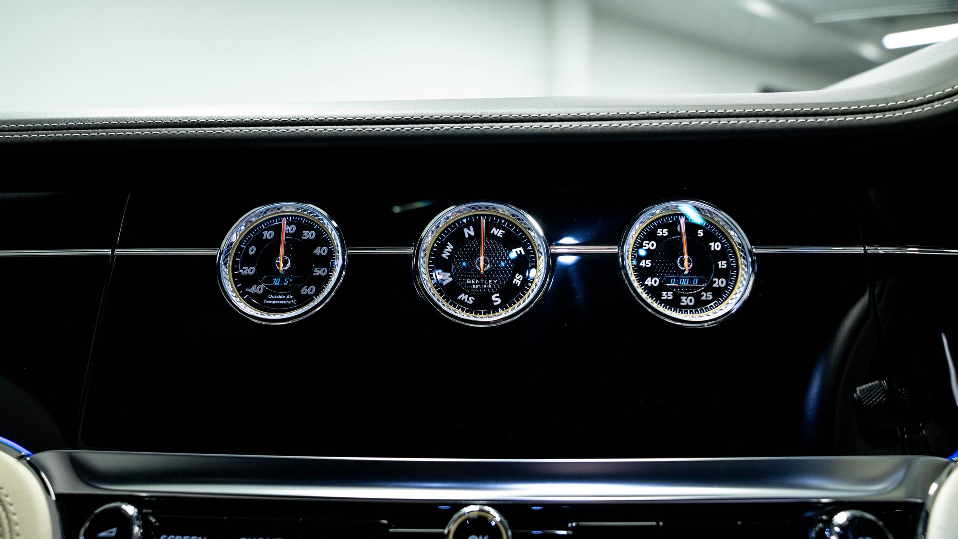 Bentley Continental Photo 5b6af8be-5b6f-4667-97f5-bf9b8ba084ab.jpg