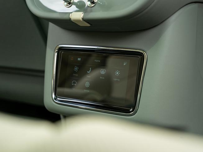 BENTLEY Bentayga Photo 38