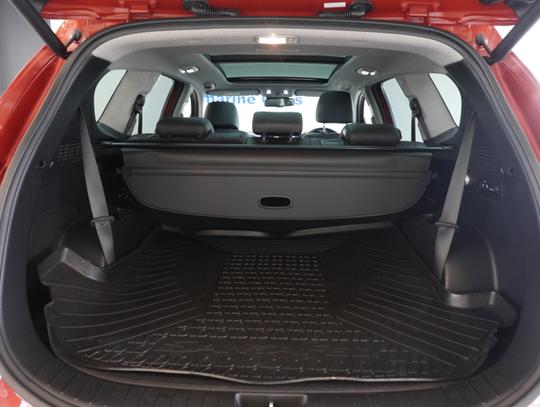 Hyundai Santa Fe Photo 5b7f2180-e8b5-4cf3-86b7-f2f9b389f5b9.jpg