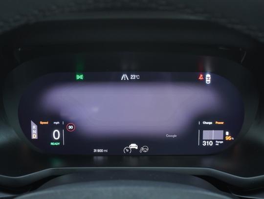 Polestar Polestar 2 Photo 5b8b6258-23ba-4d5e-8a48-36107adaca3b.jpg
