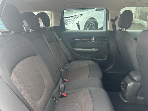 MINI Clubman Photo 5b904055-3ef6-4431-8c40-2f4cde424b20.jpeg