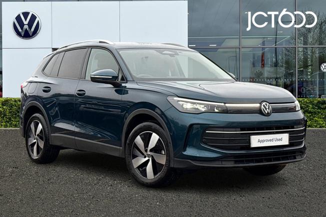 VOLKSWAGEN Tiguan Photo 1