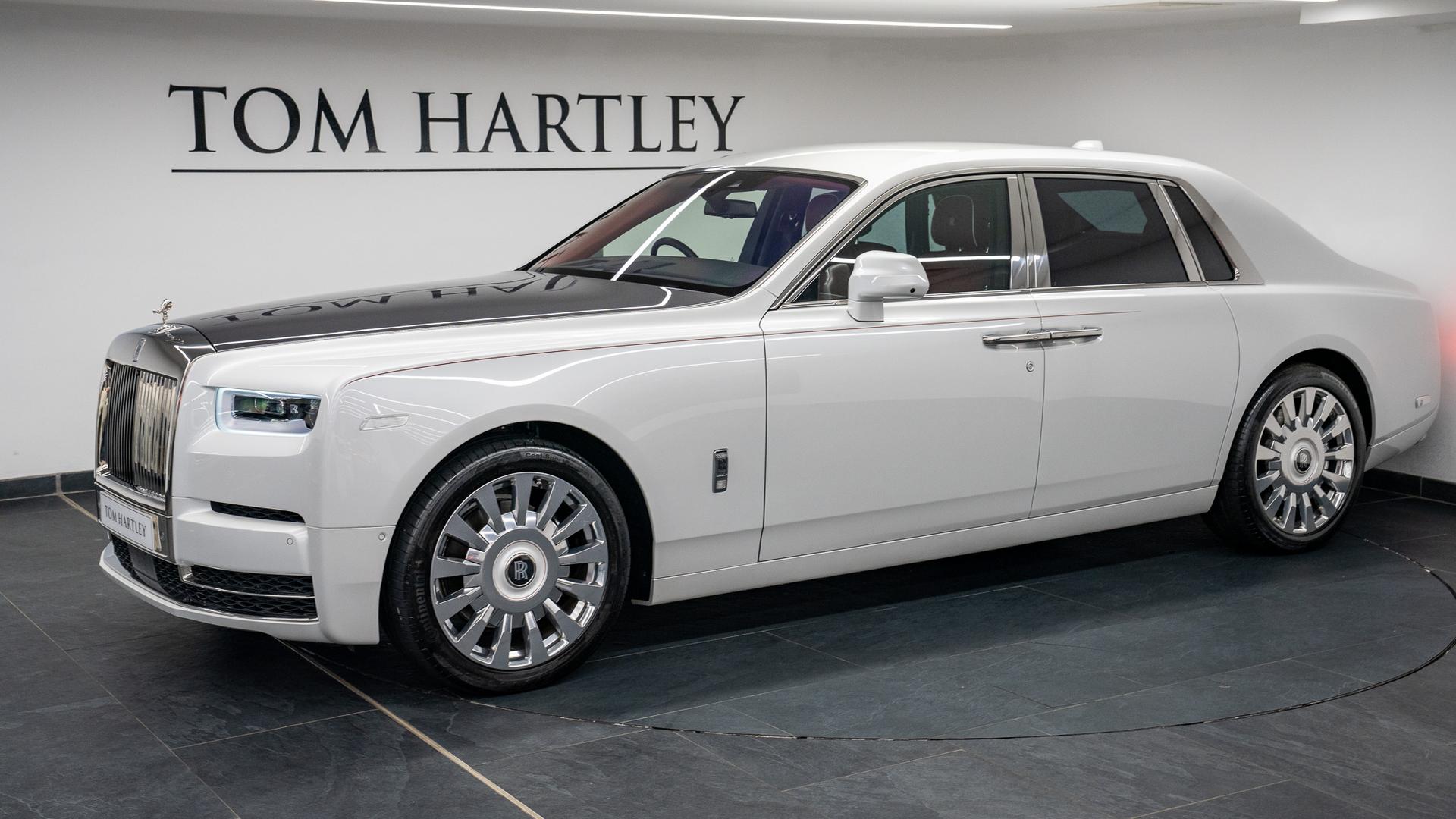Rolls-Royce Phantom Photo 5ba227f3-5a72-4f3c-b798-15b717f0d4cb.jpg
