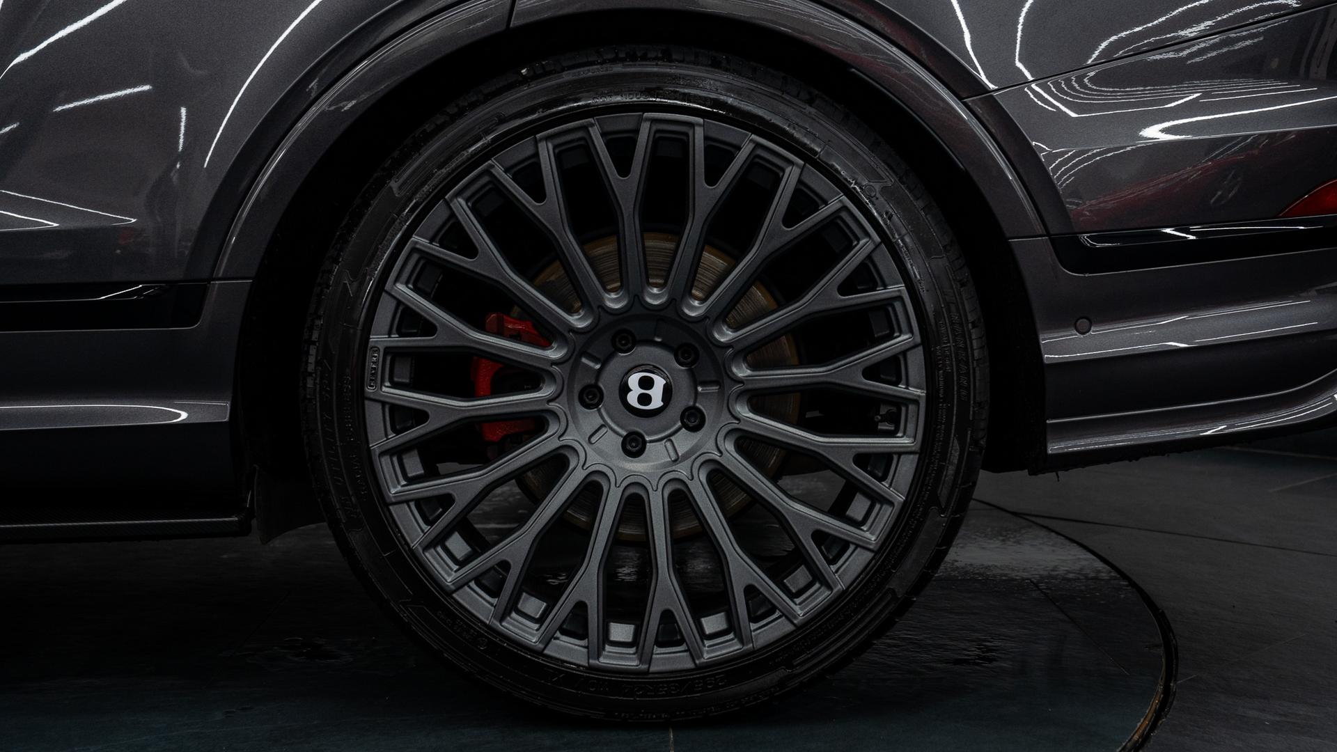 Bentley Bentayga Photo 5ba7e75d-b7ec-4786-b05c-52860882a858.jpg