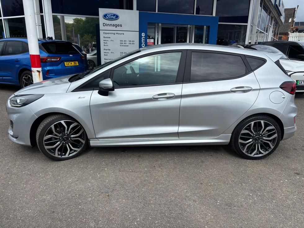 Ford Fiesta Photo 5bb23b04-164c-41b7-b9b1-8aa93d7ef0ef.JPEG