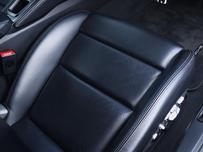 PORSCHE 718 Cayman Photo 21