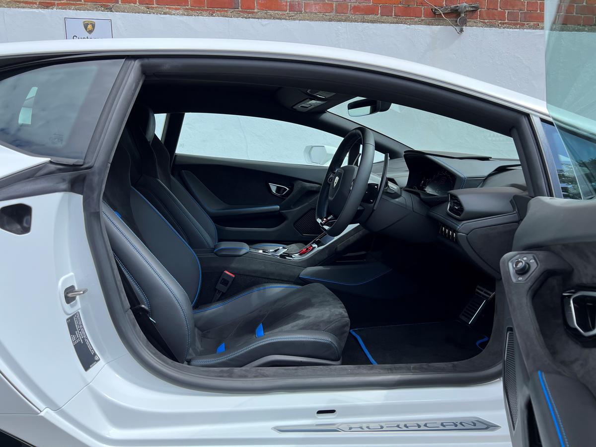 Used 2023 HURACAN £234,950 at H.R. Owen