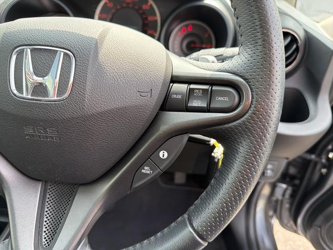 Honda Jazz Photo 5bc2ba1e-3b79-47d1-896c-c0528935ac3a.jpg